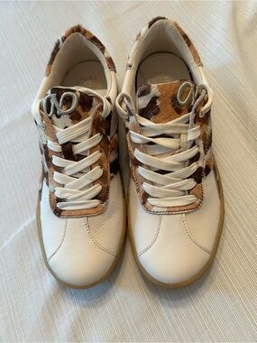 Naturalized Medina Brand New!! NA1 White Sneakers with Brown Cowhide Accents